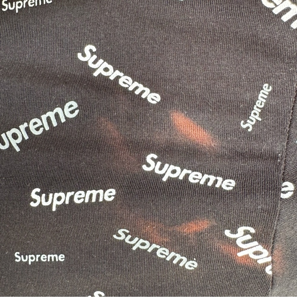 Supreme Black Logo T-Shirt - Picture 3 of 9